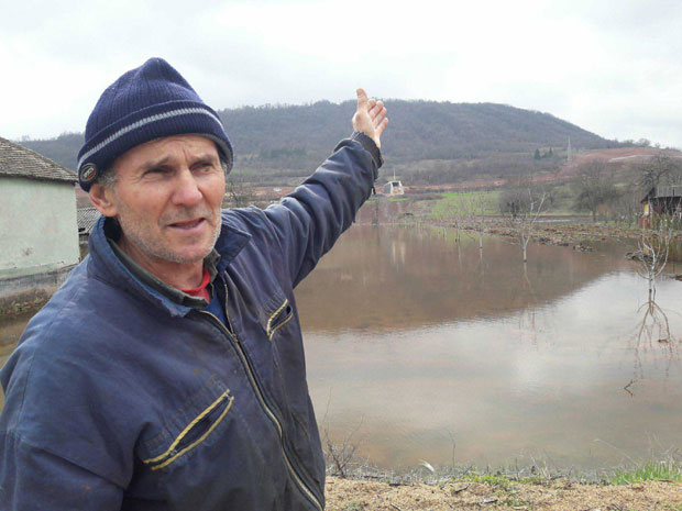 Бела Паланка: Црвена река плива у води